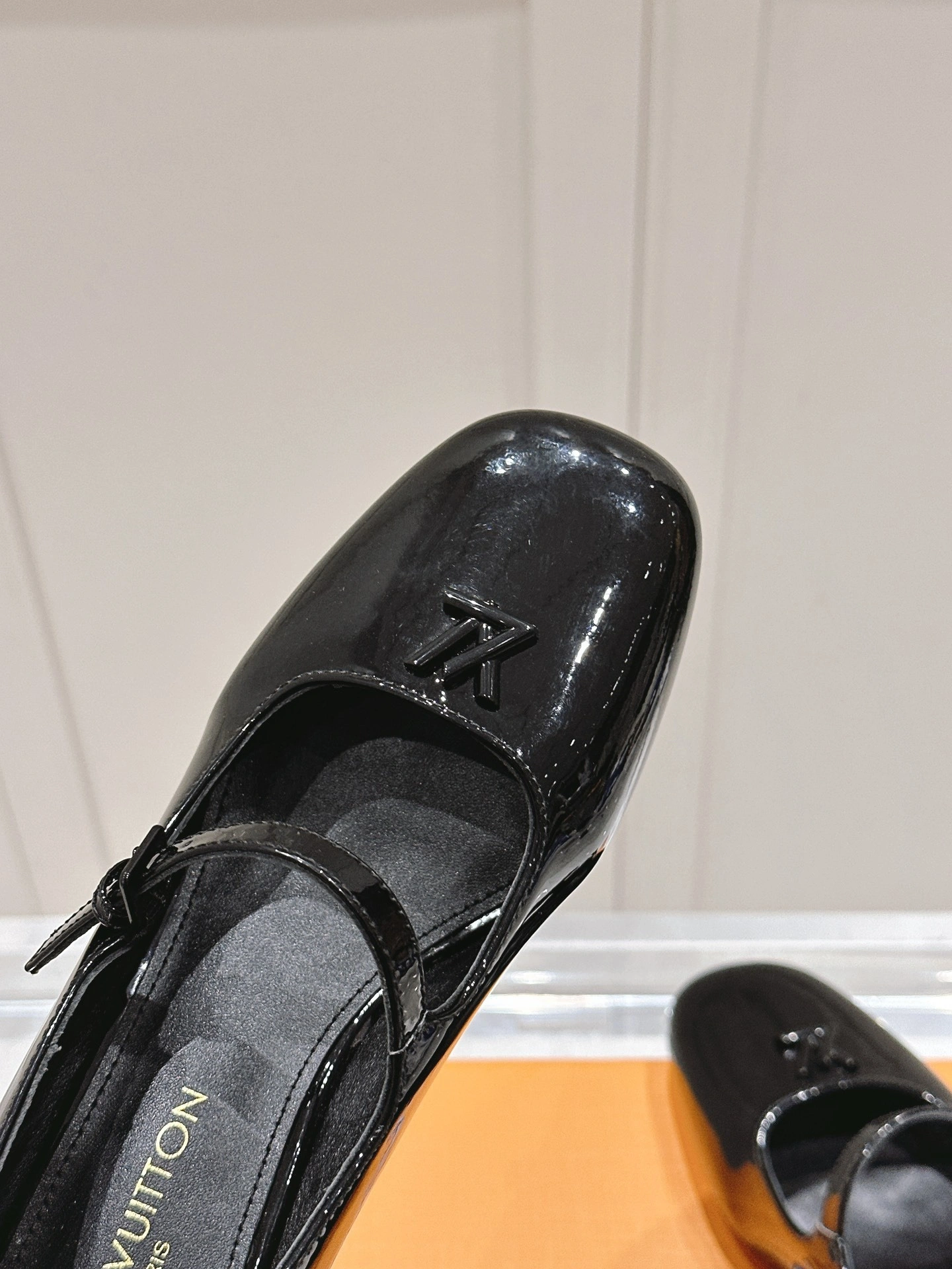 COCO-- 8V 1AGYBX Calfskin goatskin Heel height：5.5CM item:E-X198D4117